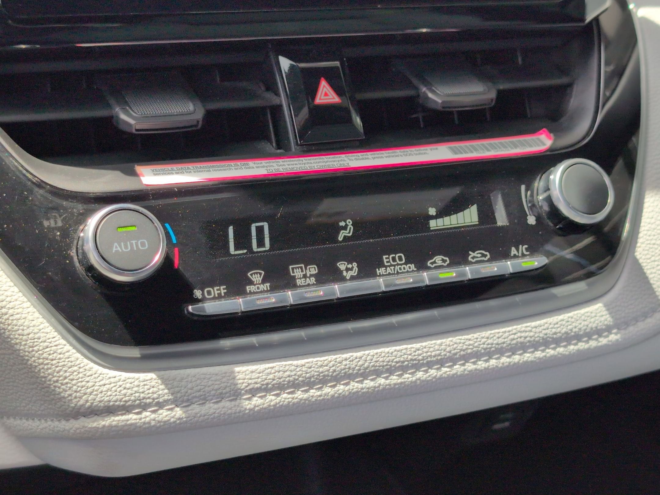 2024 Toyota COROLLA SE