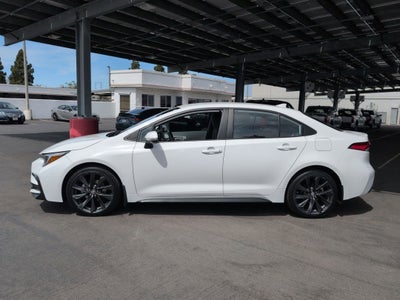 2024 Toyota COROLLA SE