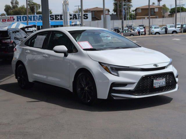2024 Toyota COROLLA SE