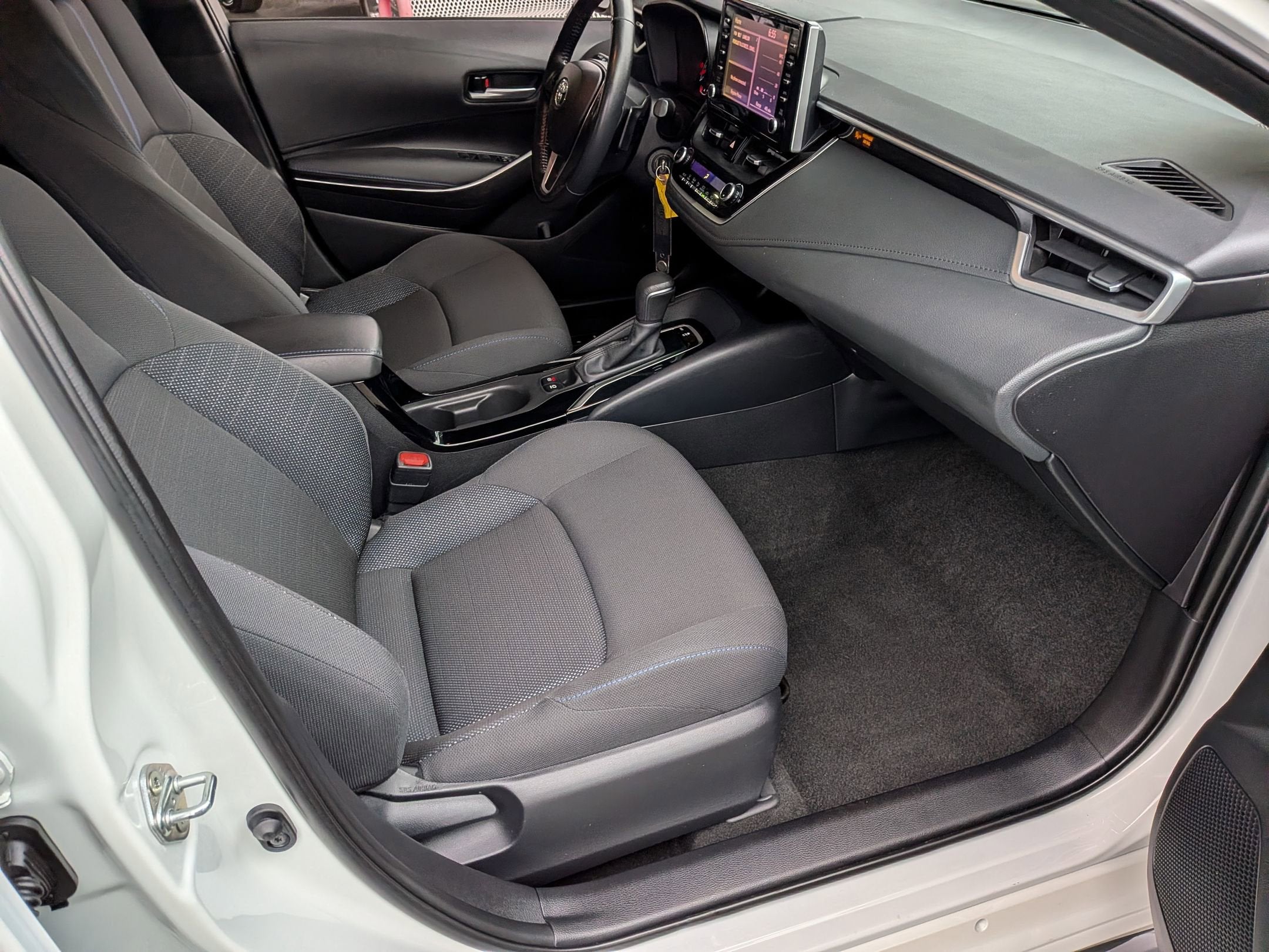 2020 Toyota COROLLA SE