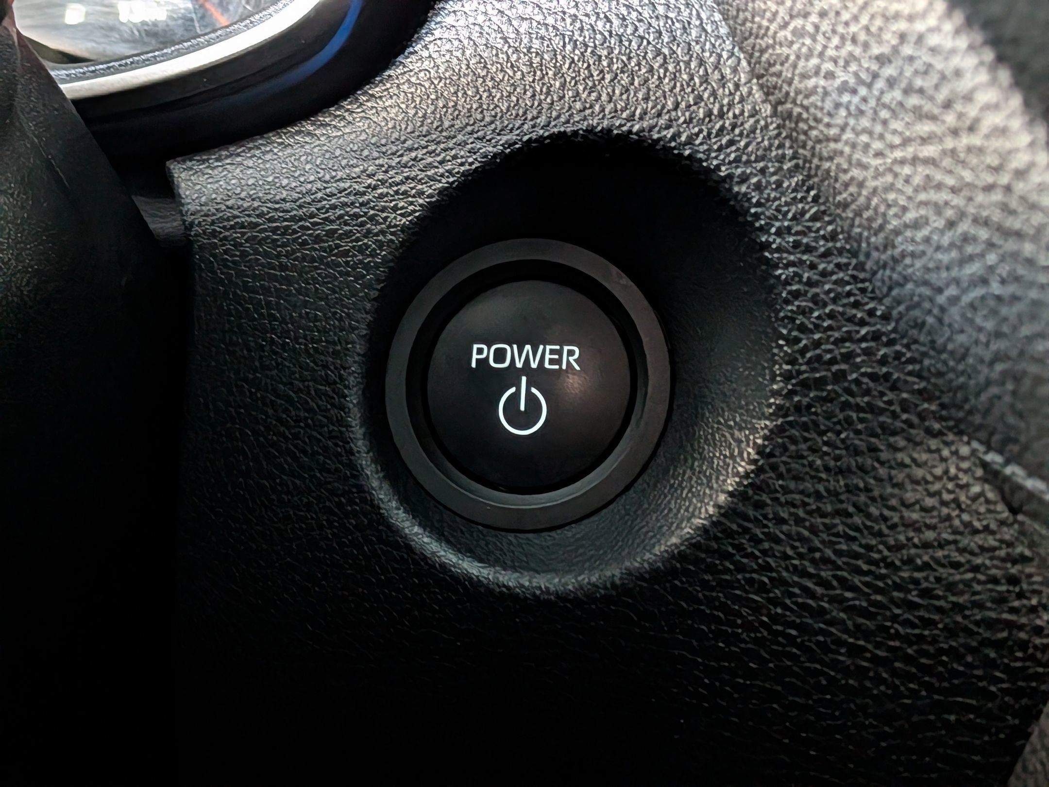 2024 Toyota COROLLA CROSS HV Hybrid XSE