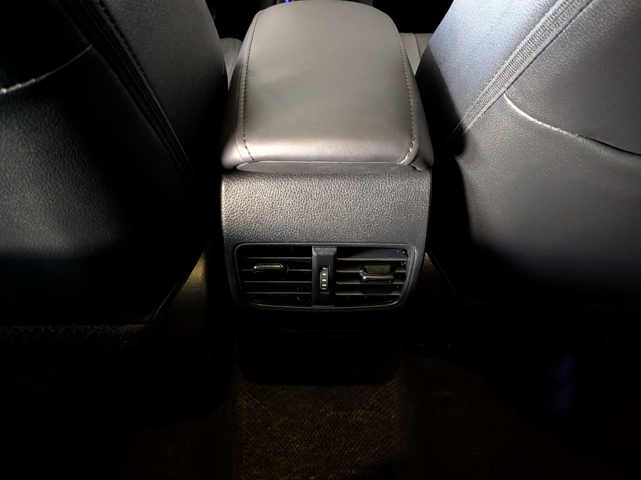 2024 Toyota COROLLA CROSS HV Hybrid XSE