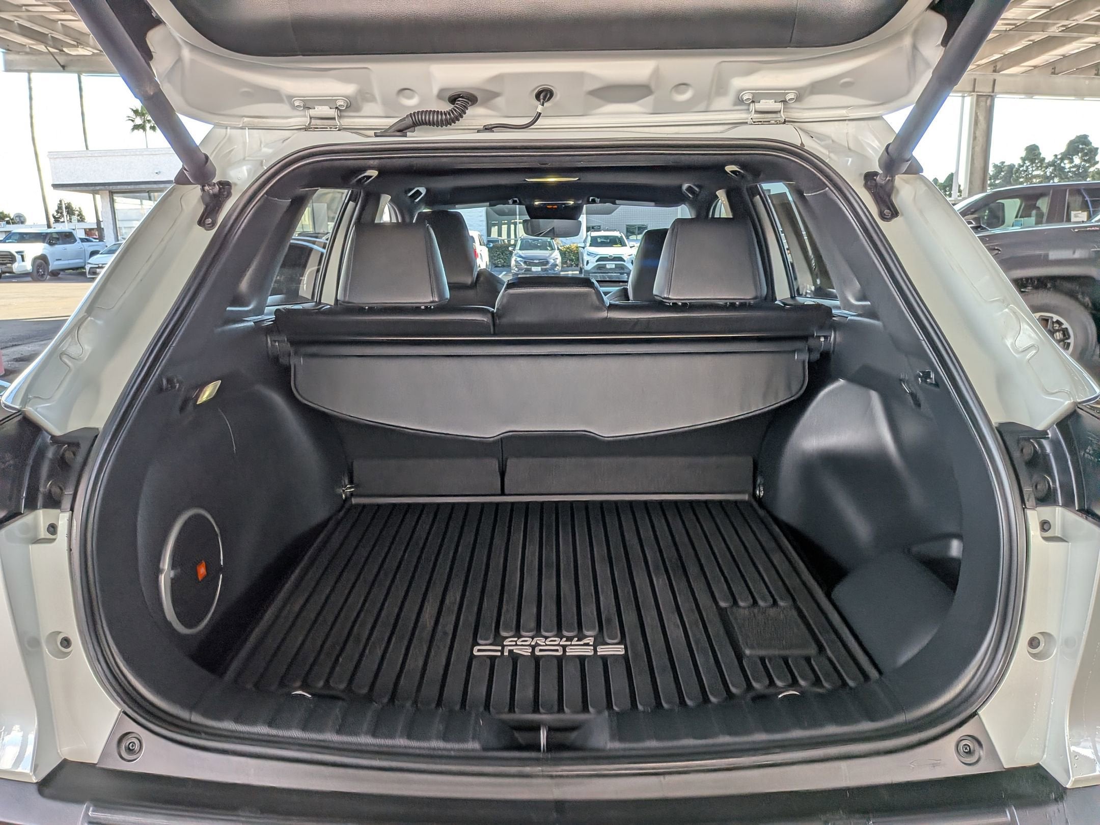 2024 Toyota COROLLA CROSS HV Hybrid XSE