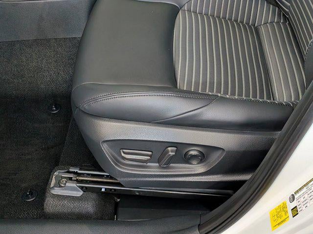 2024 Toyota COROLLA CROSS HV Hybrid XSE