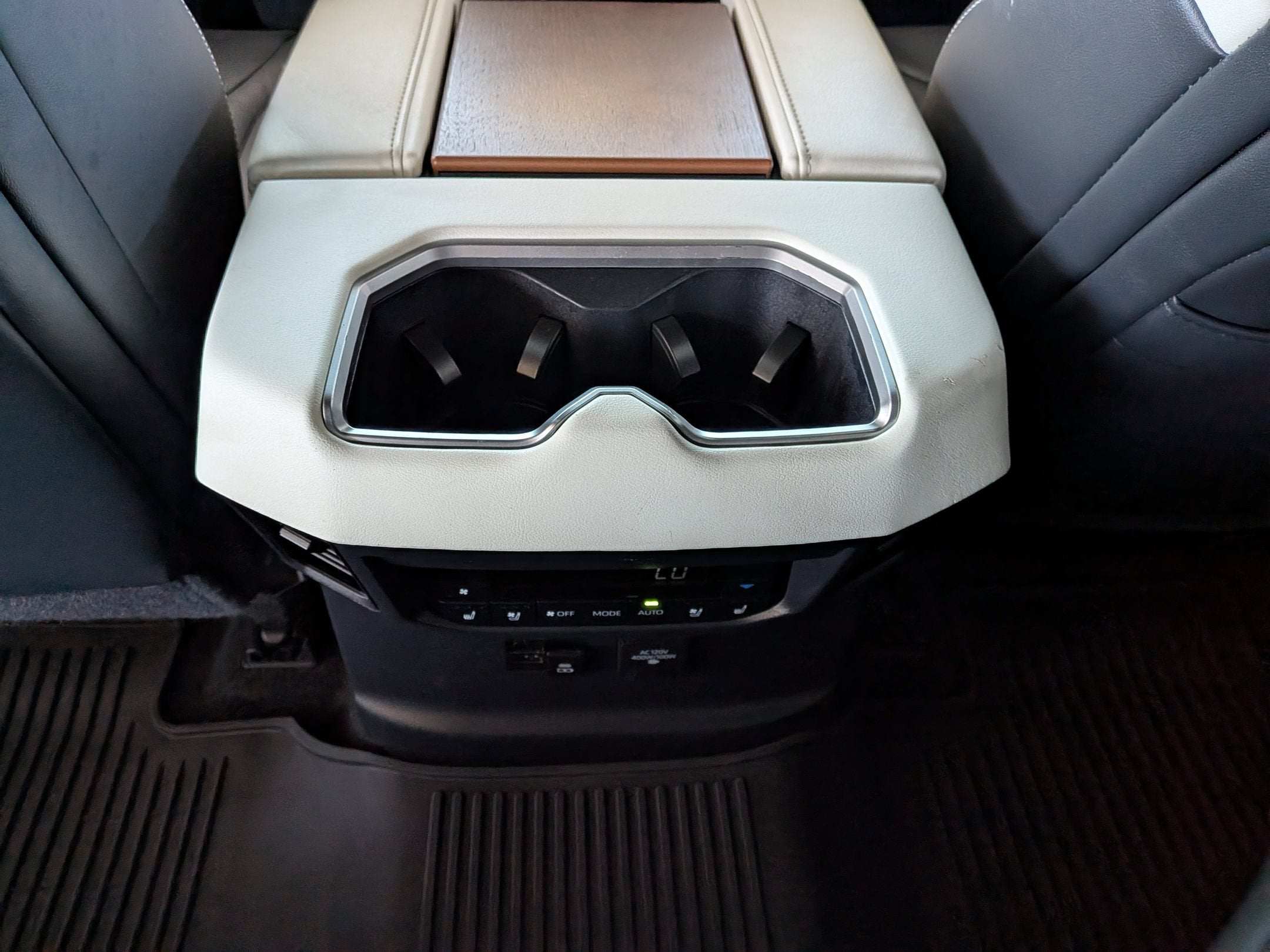 2023 Toyota Sequoia Capstone
