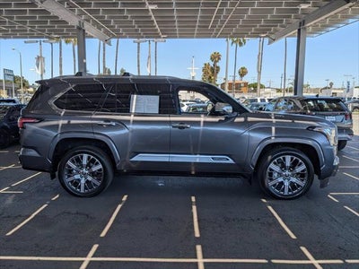 2023 Toyota Sequoia Capstone