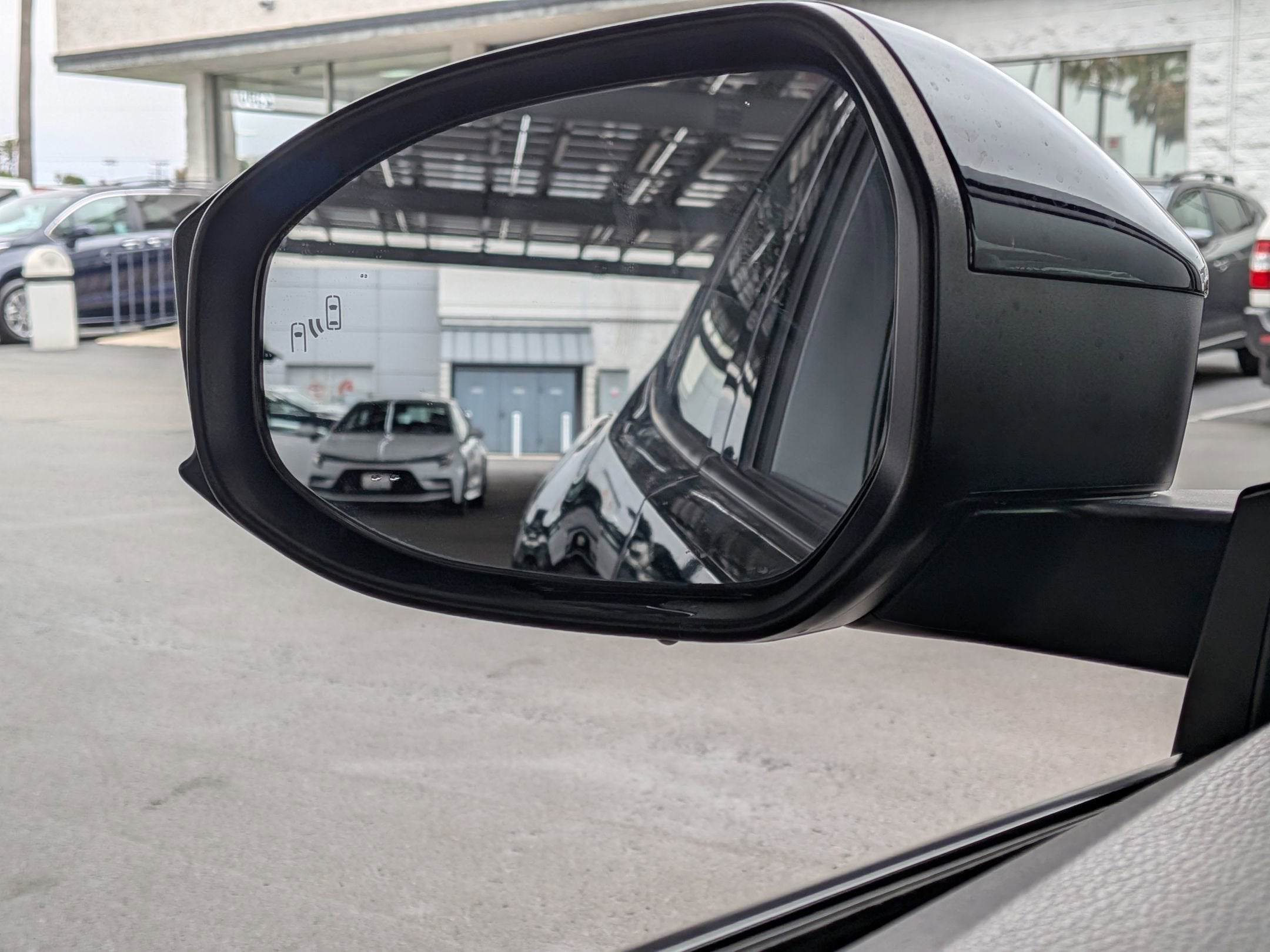 2023 Toyota Prius XLE