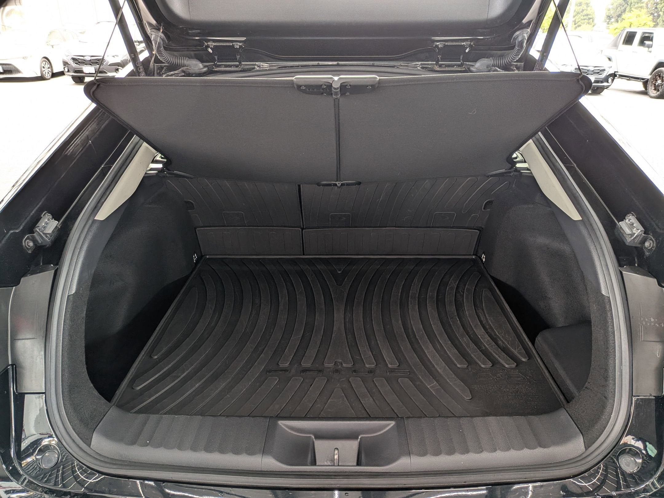 2023 Toyota Prius XLE