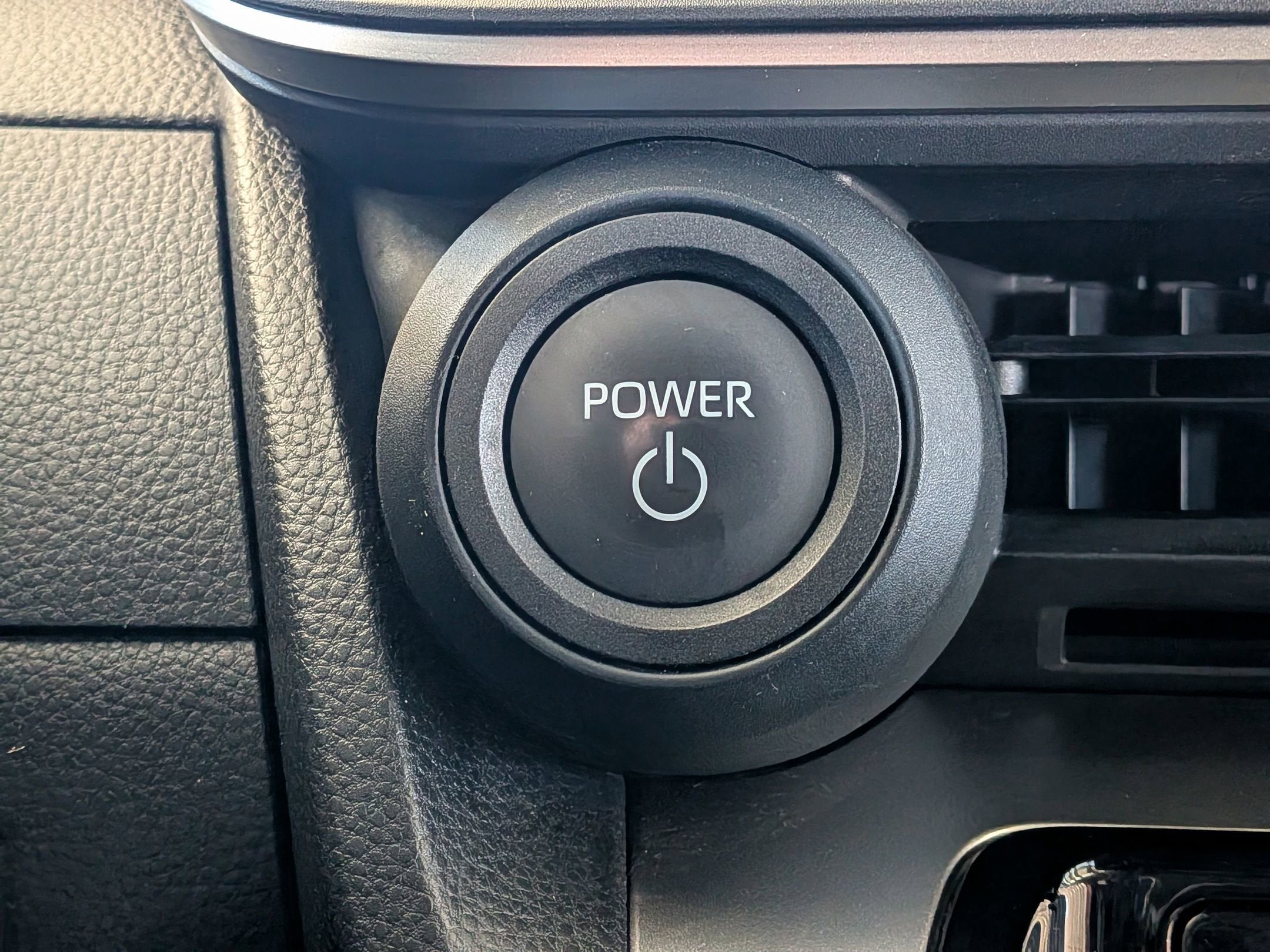 2023 Toyota PRIUS LE