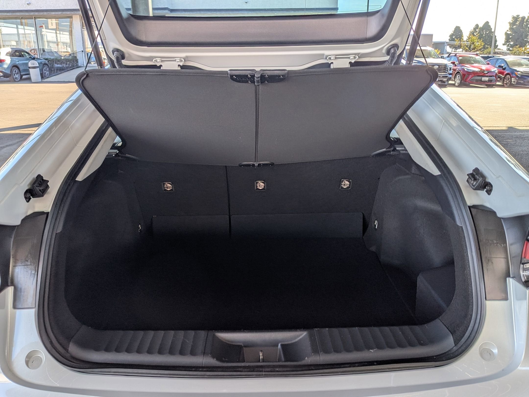 2023 Toyota PRIUS LE