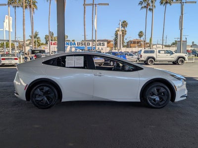 2023 Toyota PRIUS LE