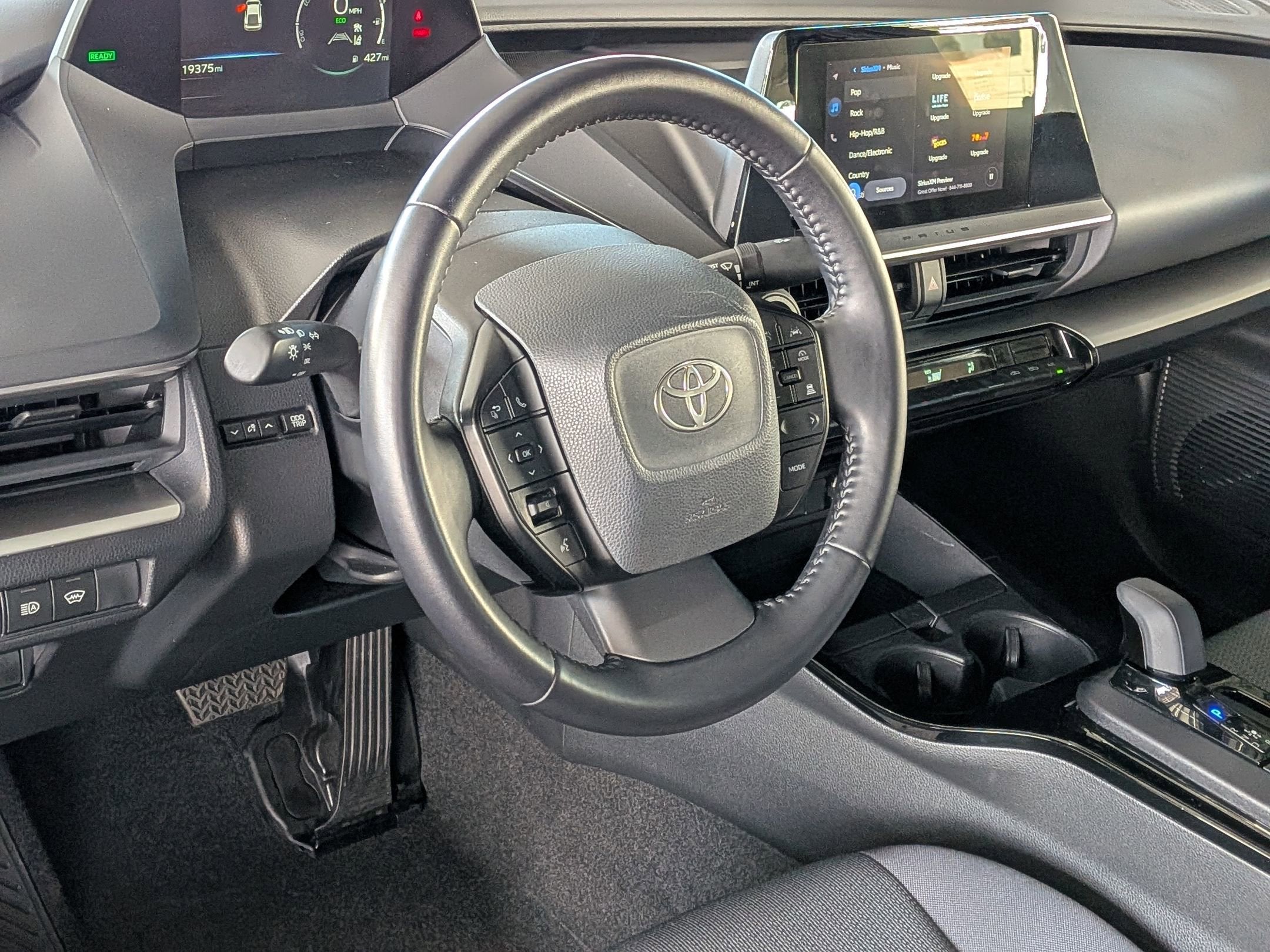 2023 Toyota PRIUS LE