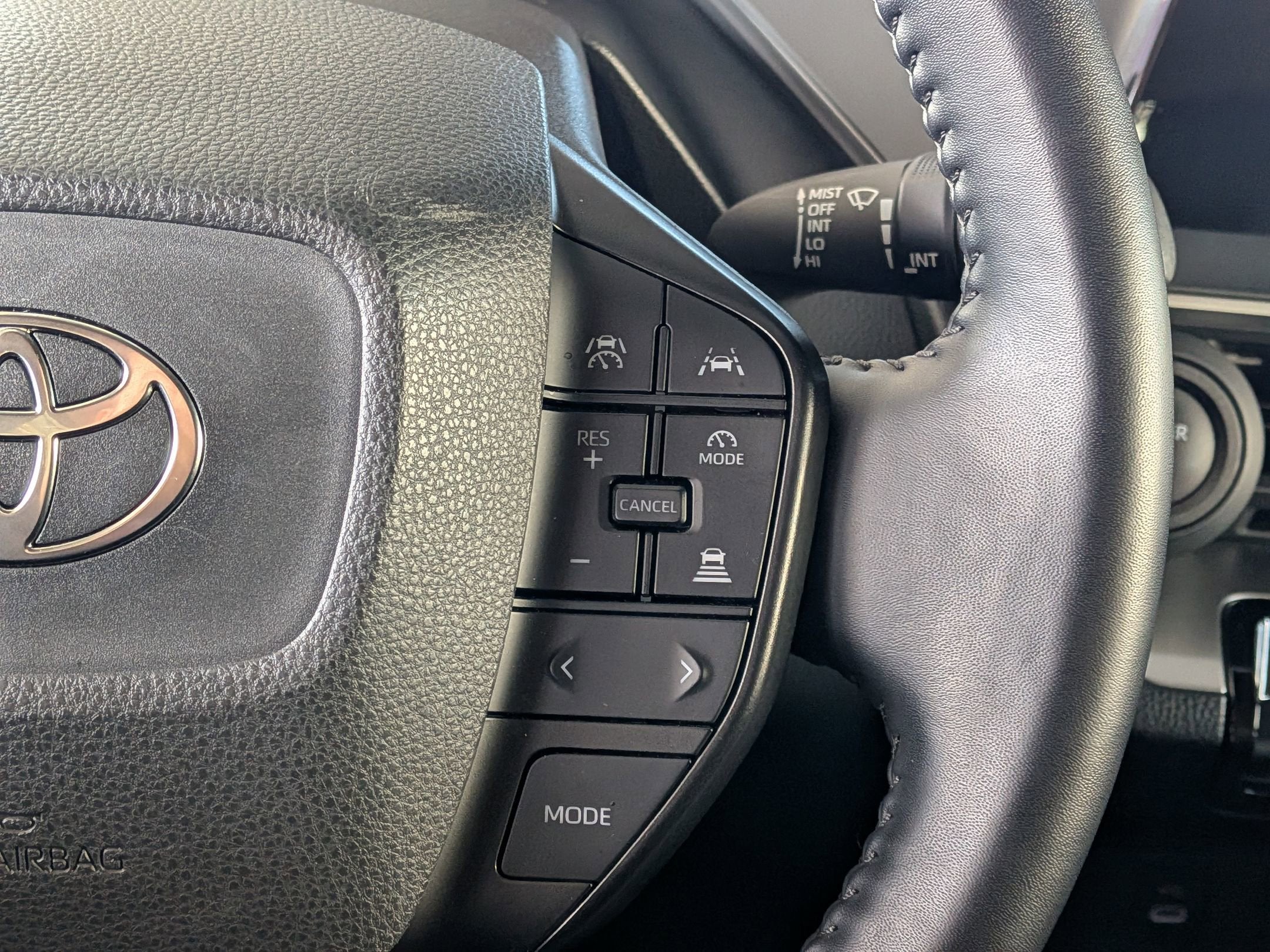 2023 Toyota PRIUS LE