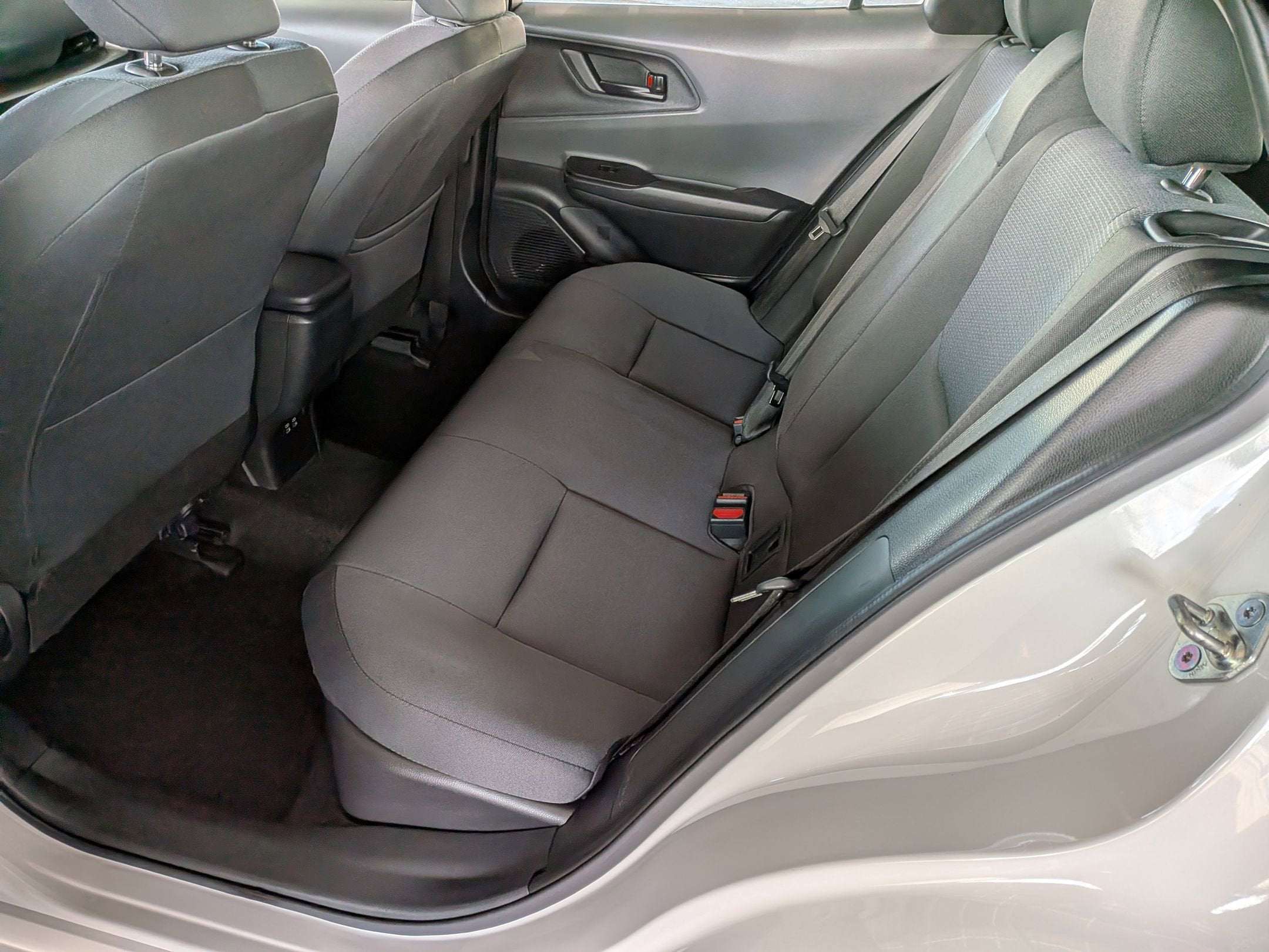 2023 Toyota PRIUS LE