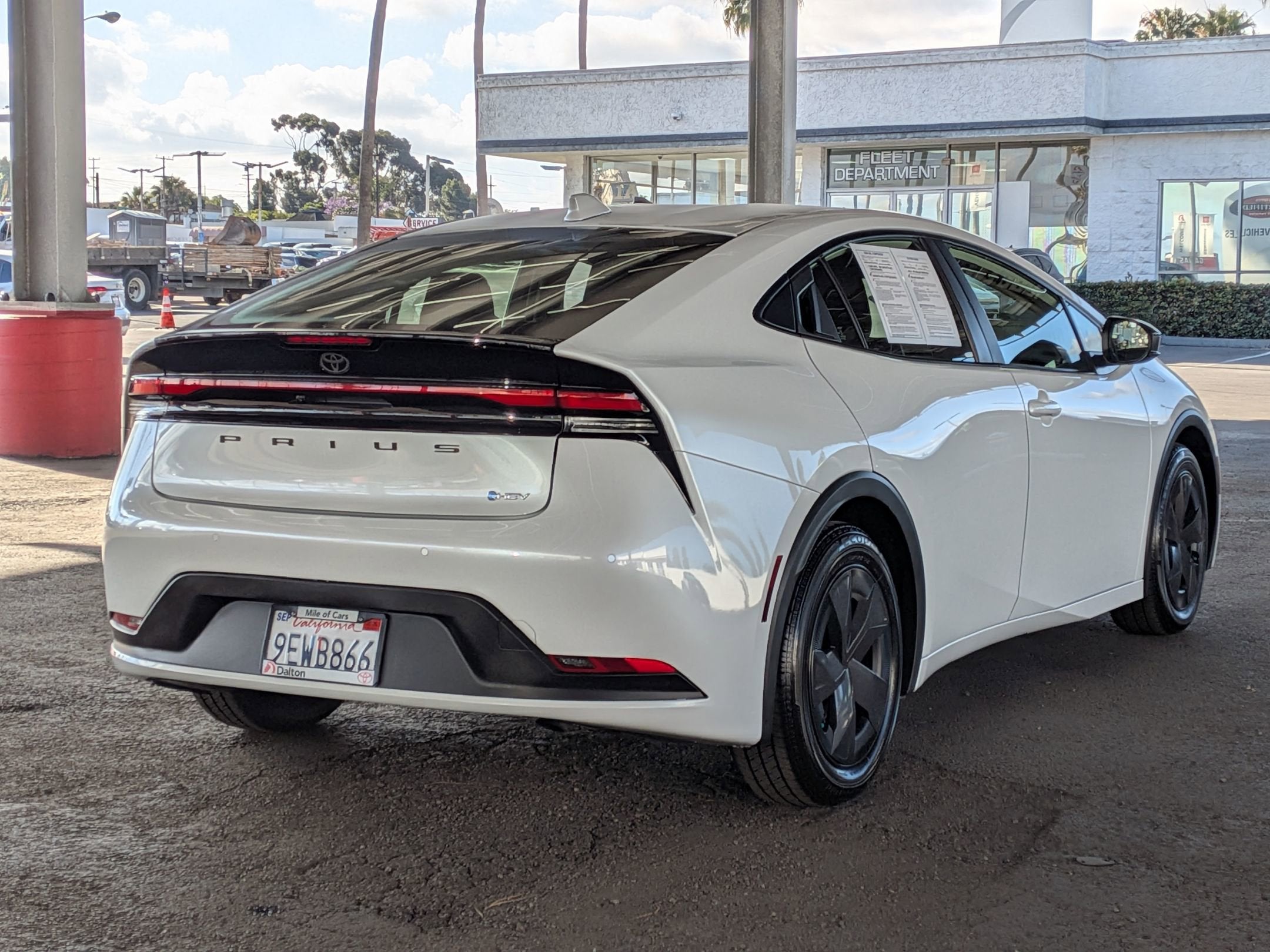 2023 Toyota PRIUS LE