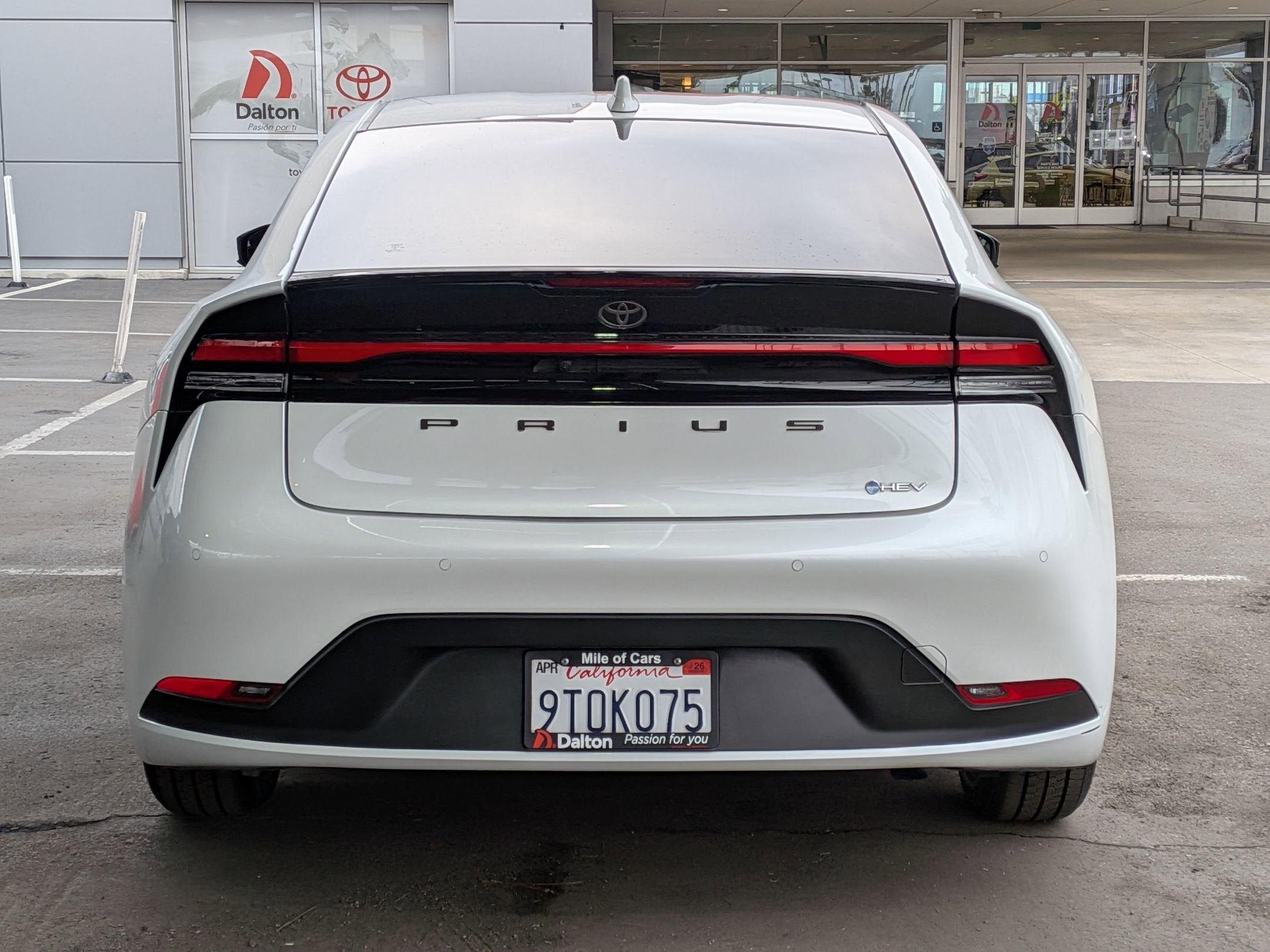 2025 Toyota PRIUS LE