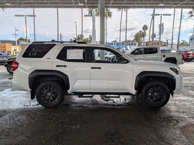 2025 Toyota 4RUNNER SR5