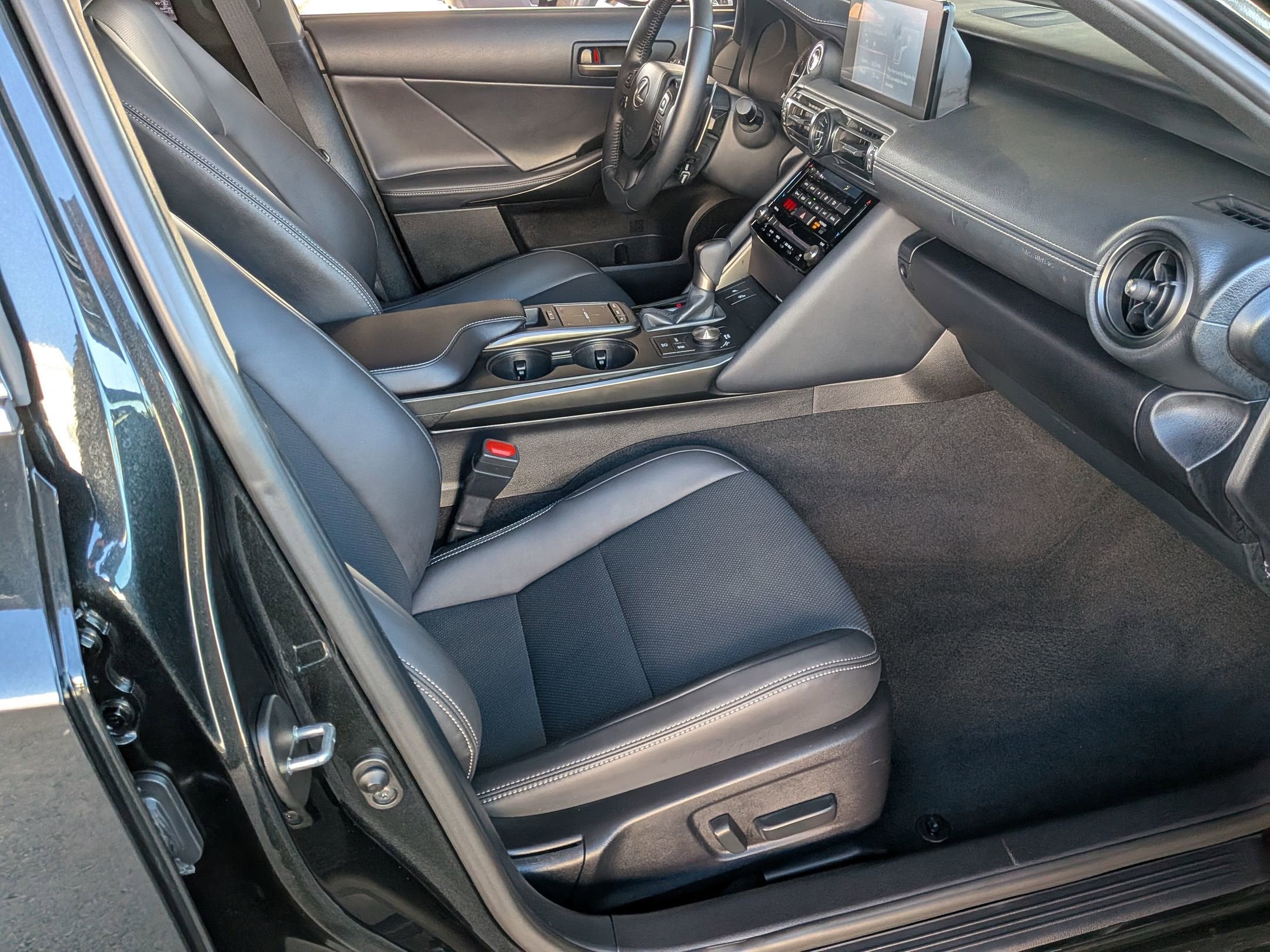 2025 Lexus IS IS 300 F SPORT DE