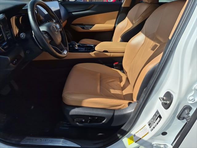 2024 Lexus NX PLUG-IN HYBRID ELECTRIC VEHICLE 450h+ Luxury