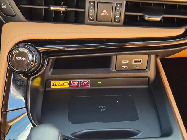 2024 Lexus NX PLUG-IN HYBRID ELECTRIC VEHICLE 450h+ Luxury