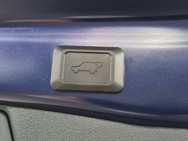 2025 Toyota RAV4 Plug-in Hybrid SE