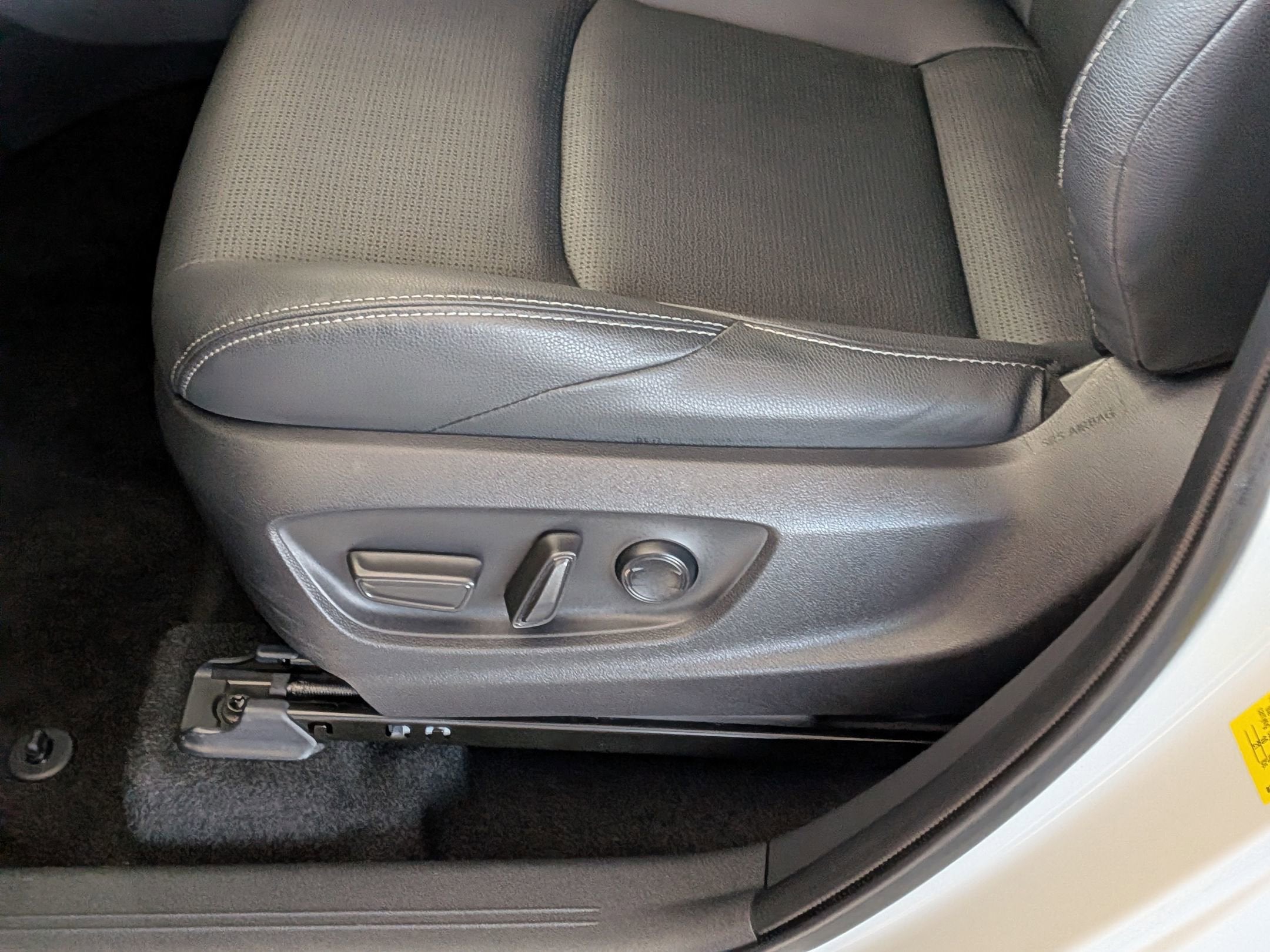 2023 Toyota bZ4X Limited