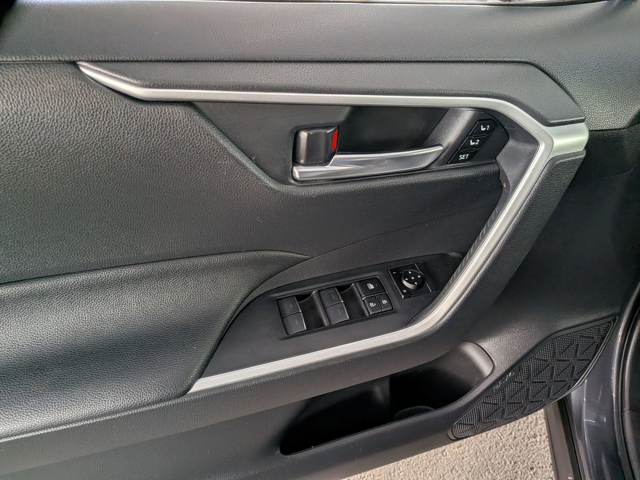 2023 Toyota RAV4 Hybrid Hybrid XLE Premium