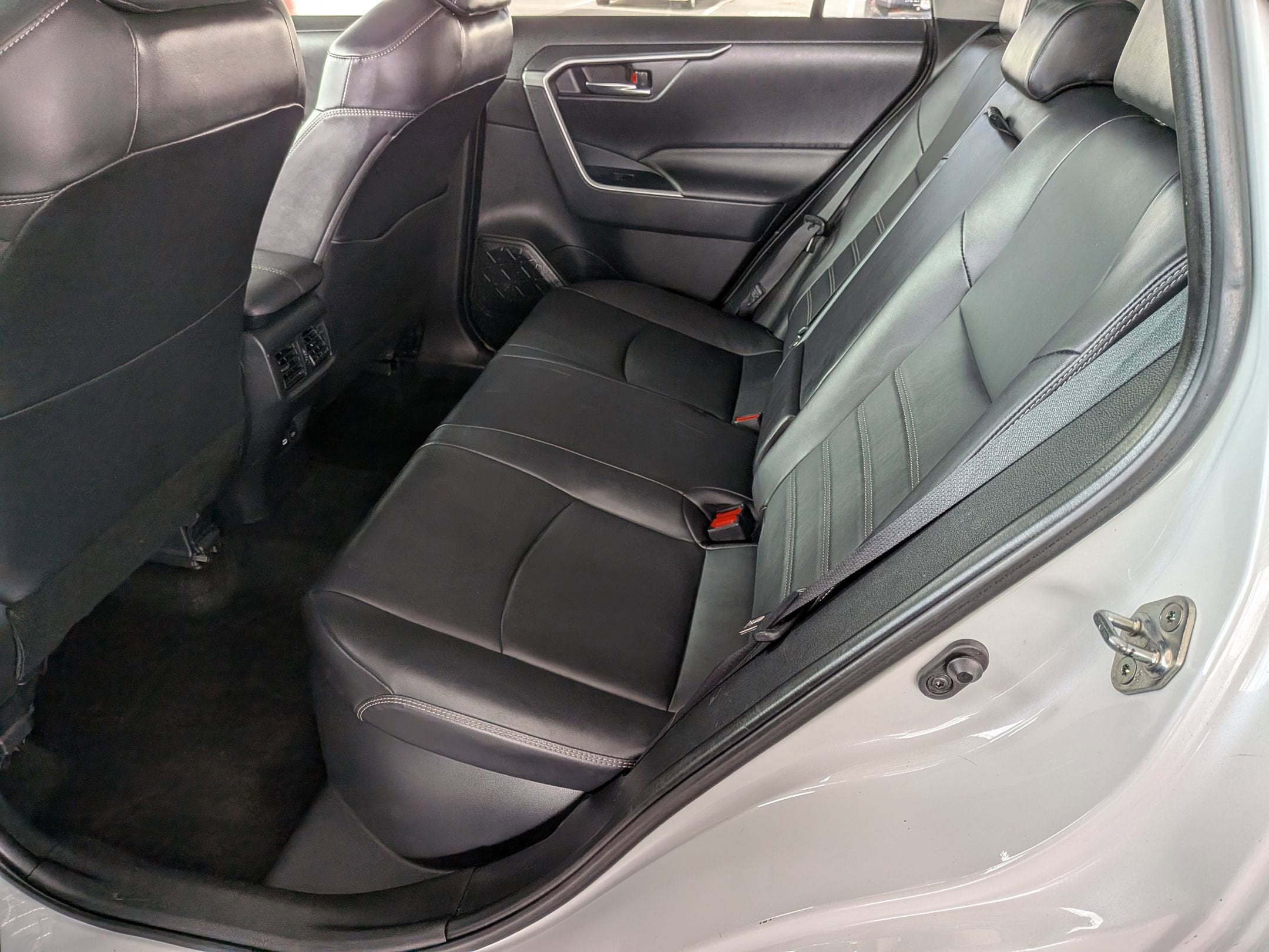 2023 Toyota RAV4 HYBRID Hybrid XLE Premium