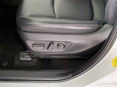 2023 Toyota RAV4 HYBRID Hybrid XLE Premium