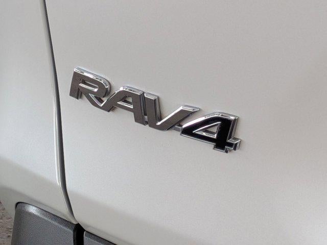 2023 Toyota RAV4 HYBRID Hybrid XLE Premium