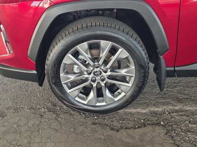 2025 Toyota RAV4 XLE Premium