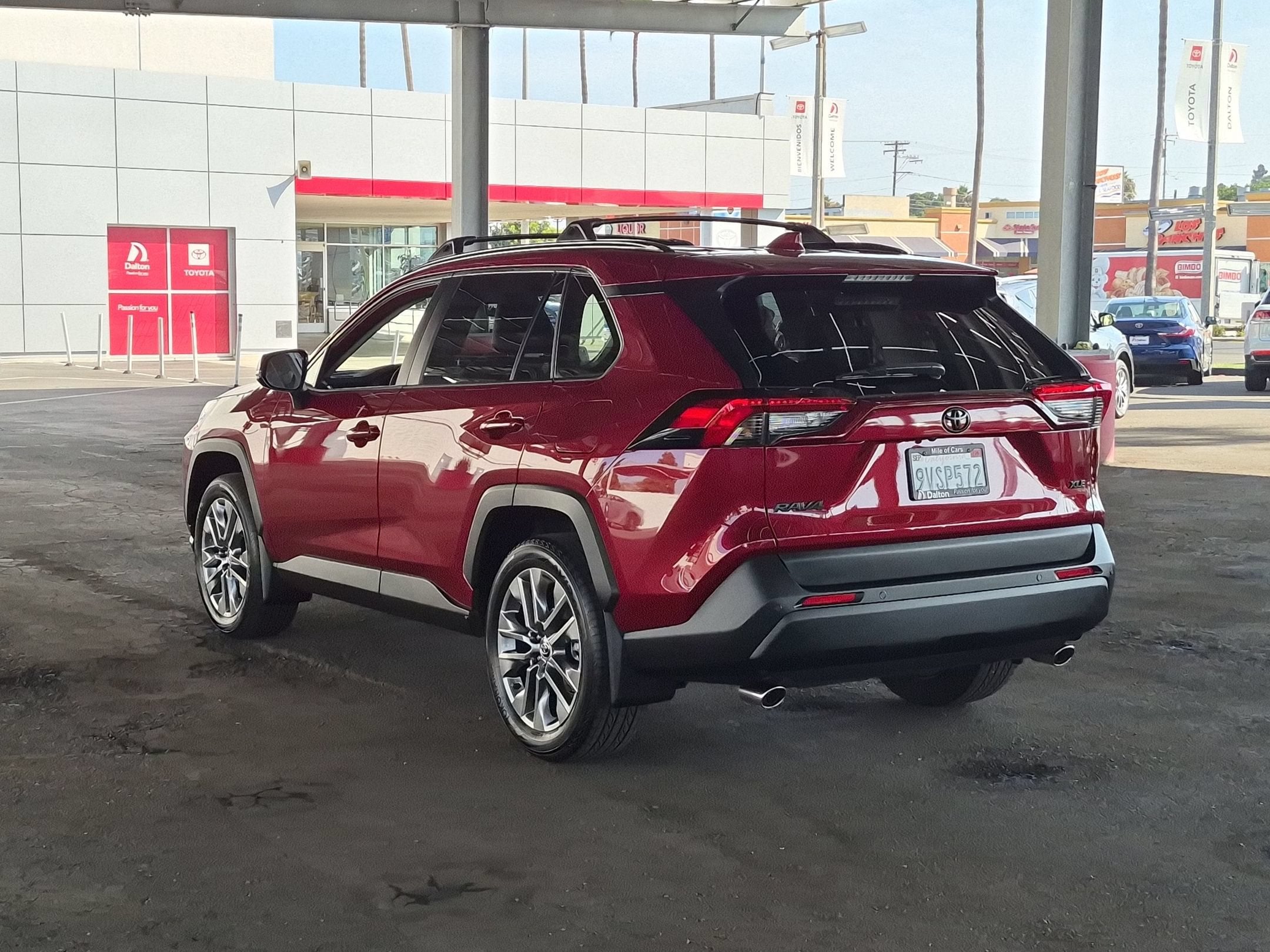 2025 Toyota RAV4 XLE Premium