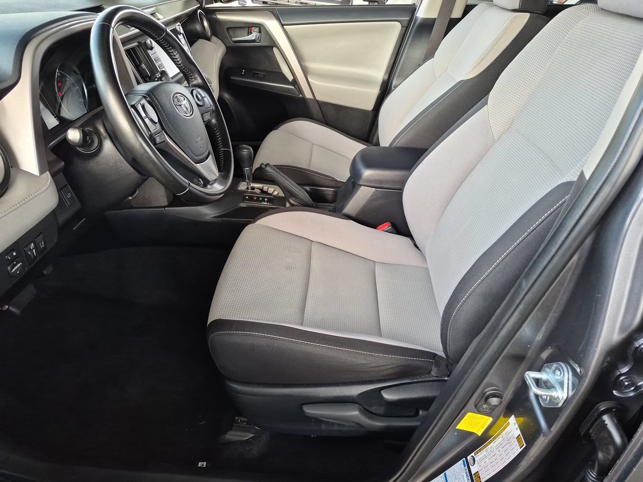 2018 Toyota RAV4 Hybrid Hybrid XLE