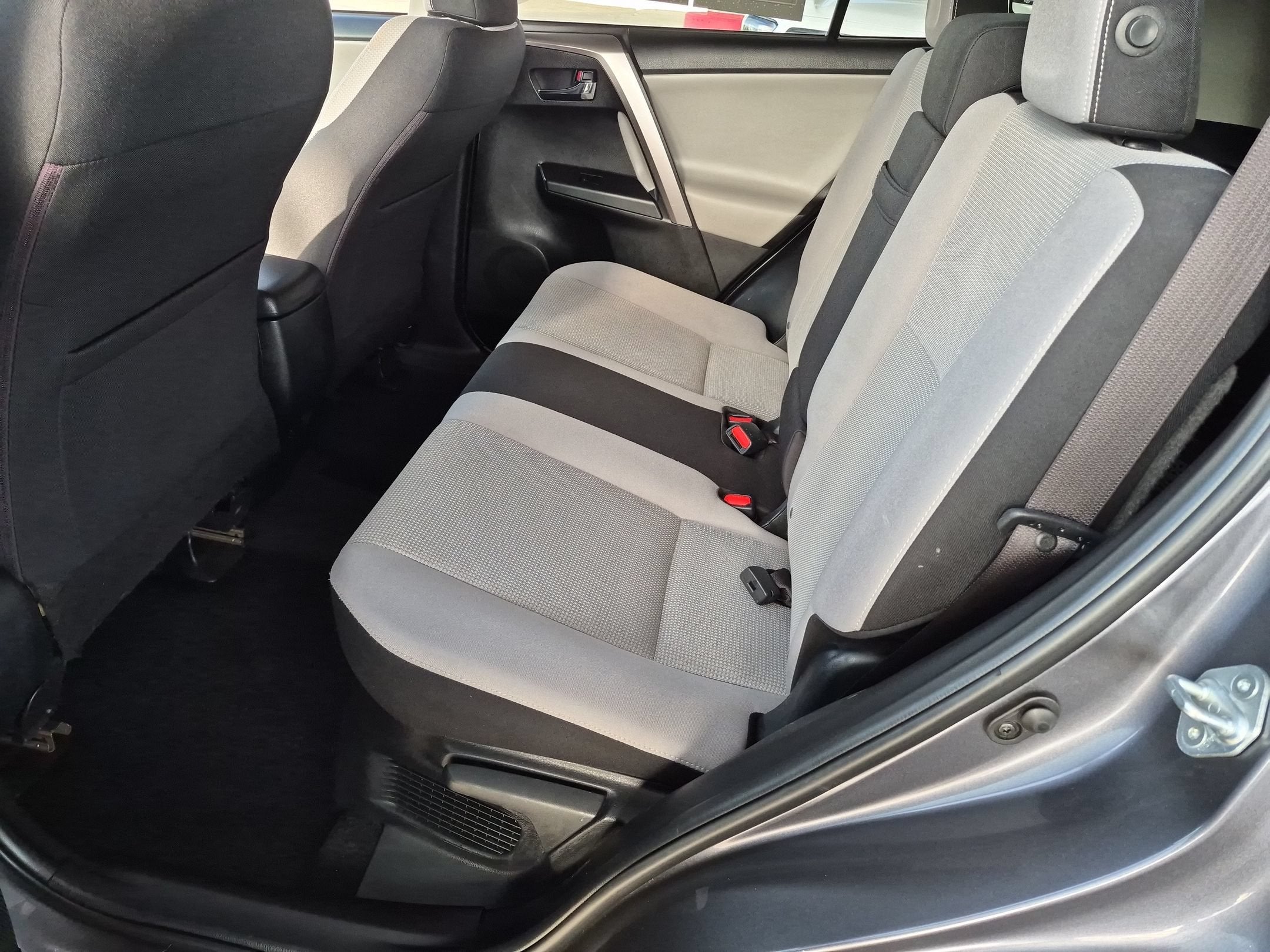 2018 Toyota RAV4 Hybrid Hybrid XLE