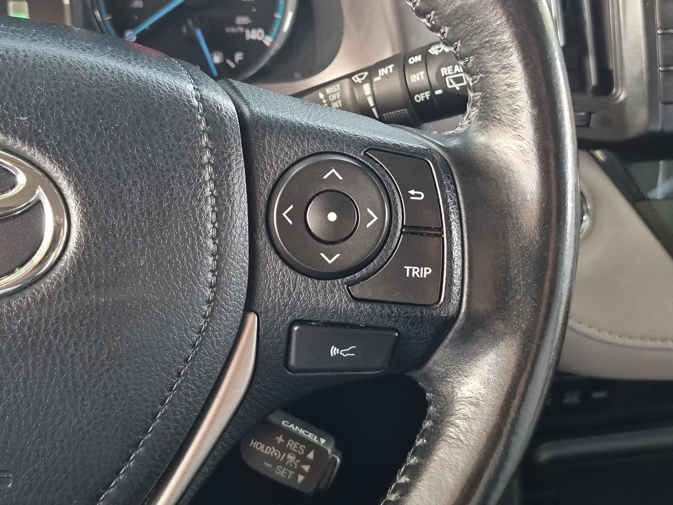2018 Toyota RAV4 Hybrid Hybrid XLE
