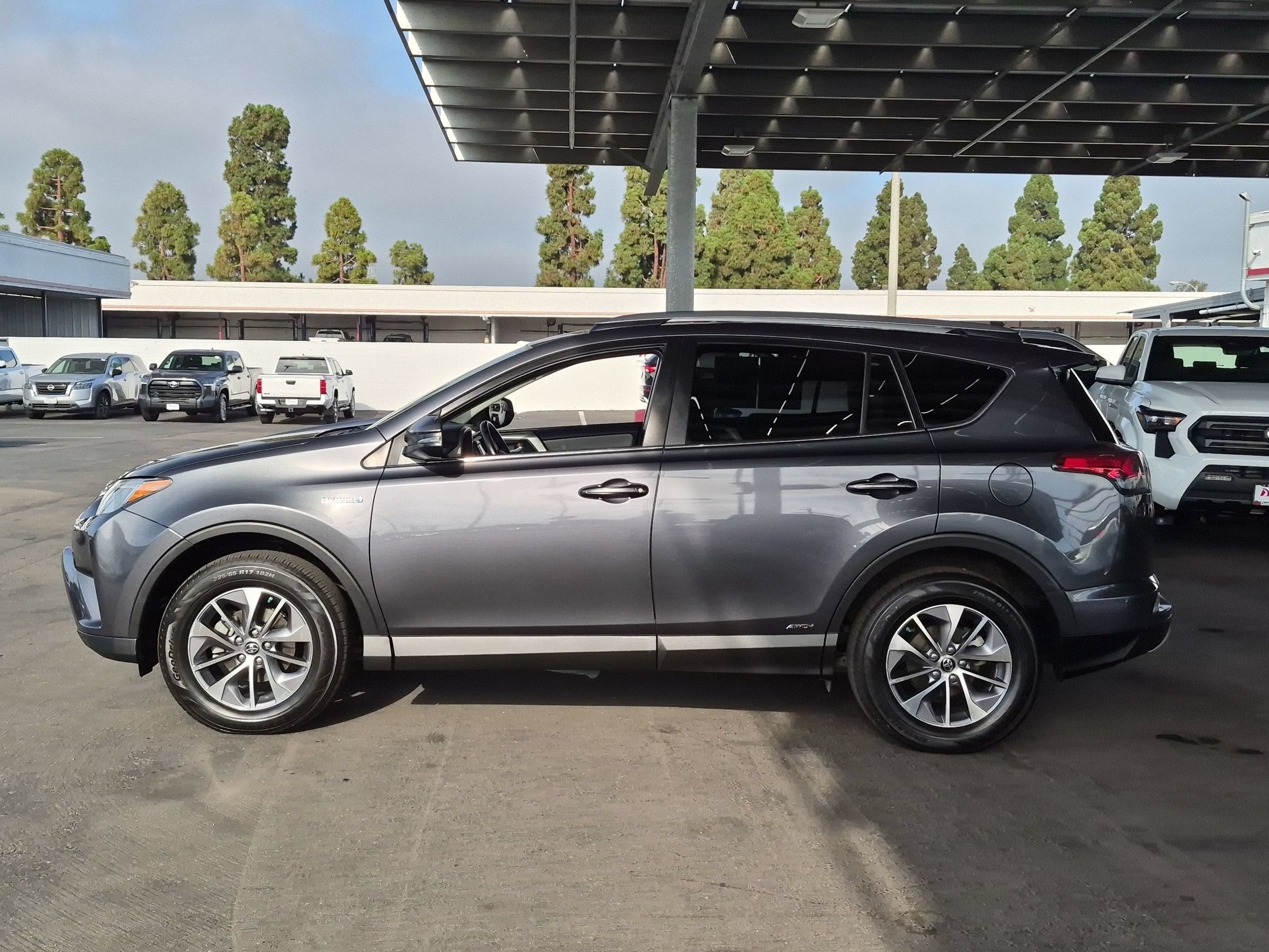 2018 Toyota RAV4 Hybrid Hybrid XLE