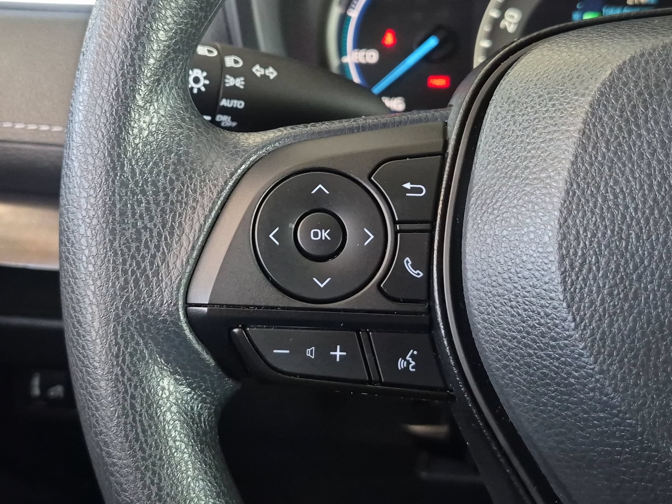 2025 Toyota RAV4 Hybrid Hybrid XLE