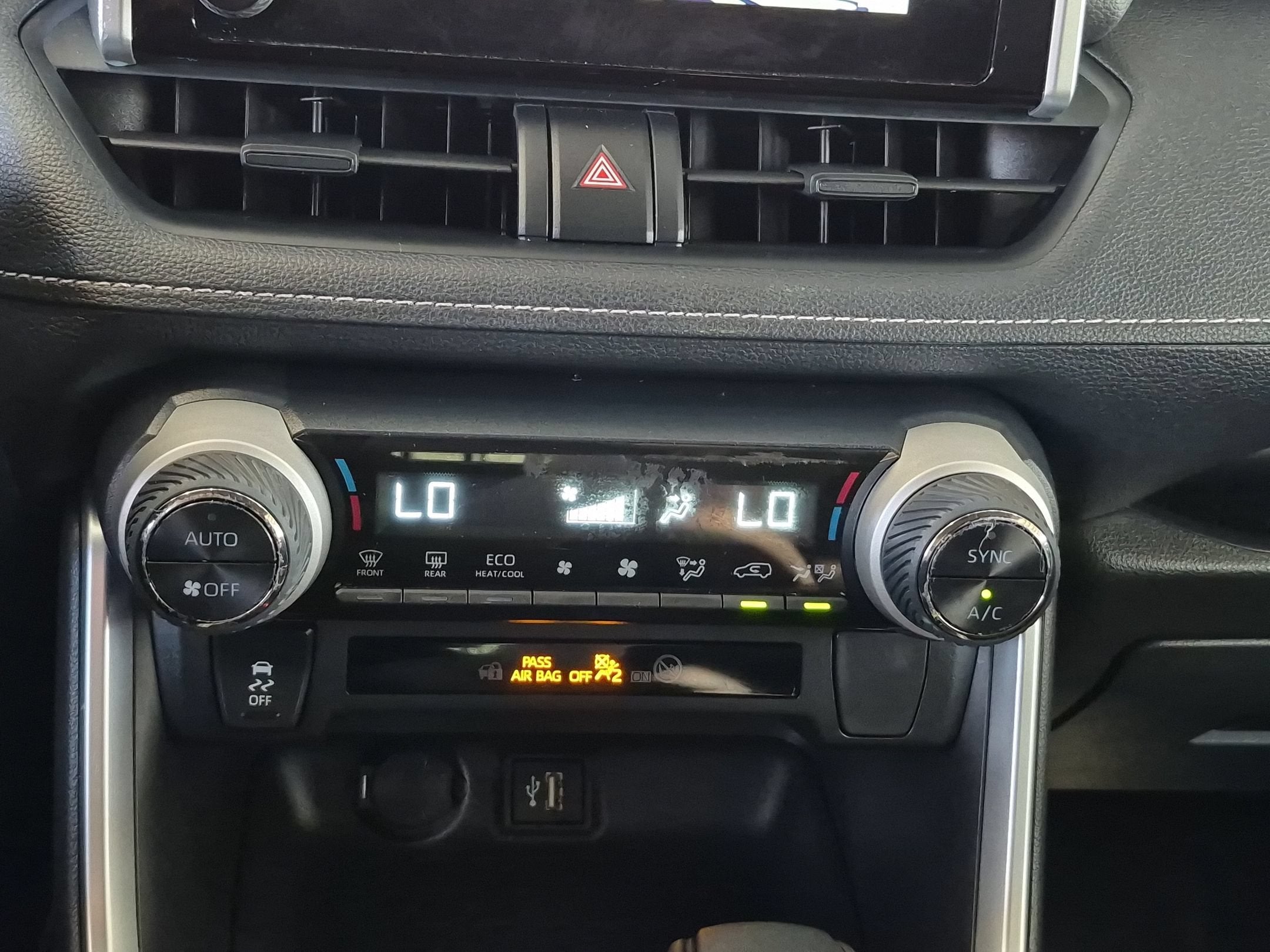2025 Toyota RAV4 Hybrid Hybrid XLE