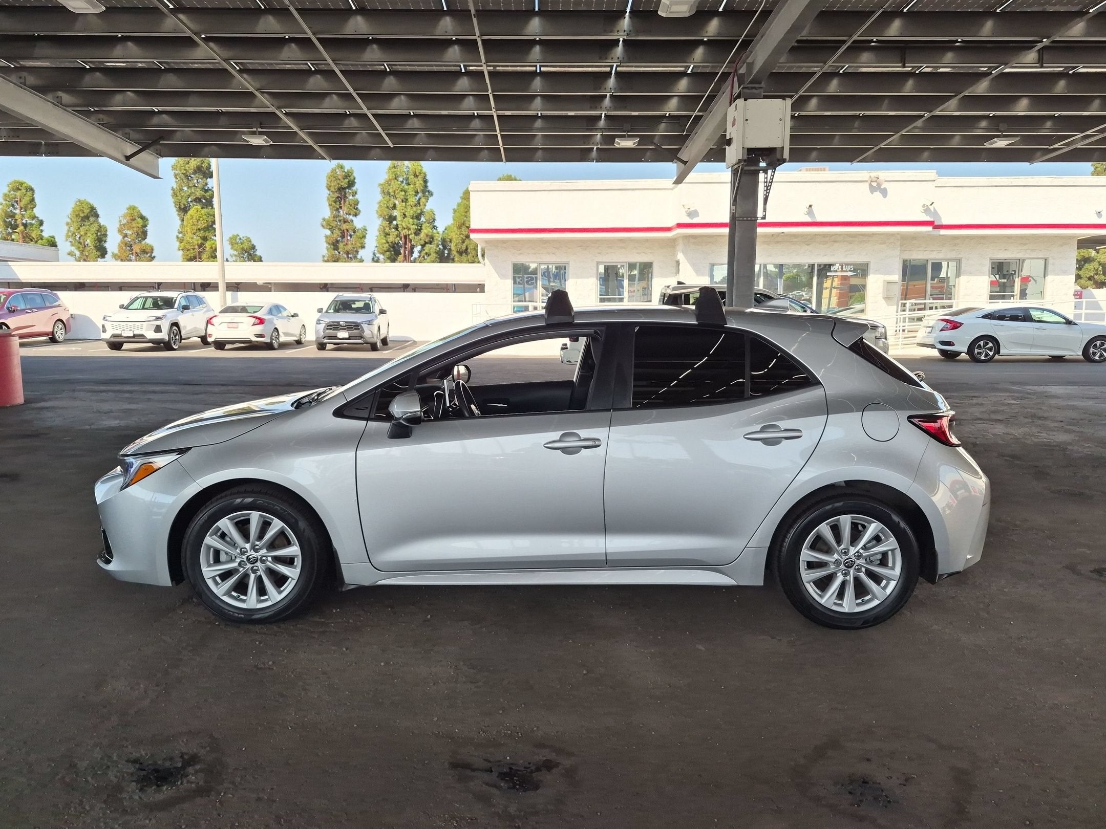 2024 Toyota Corolla Hatchback SE