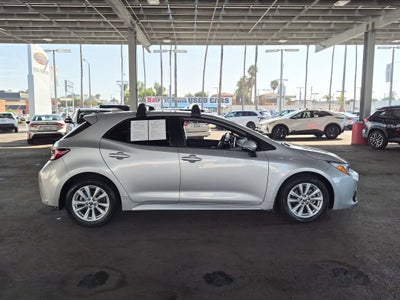 2024 Toyota Corolla Hatchback SE