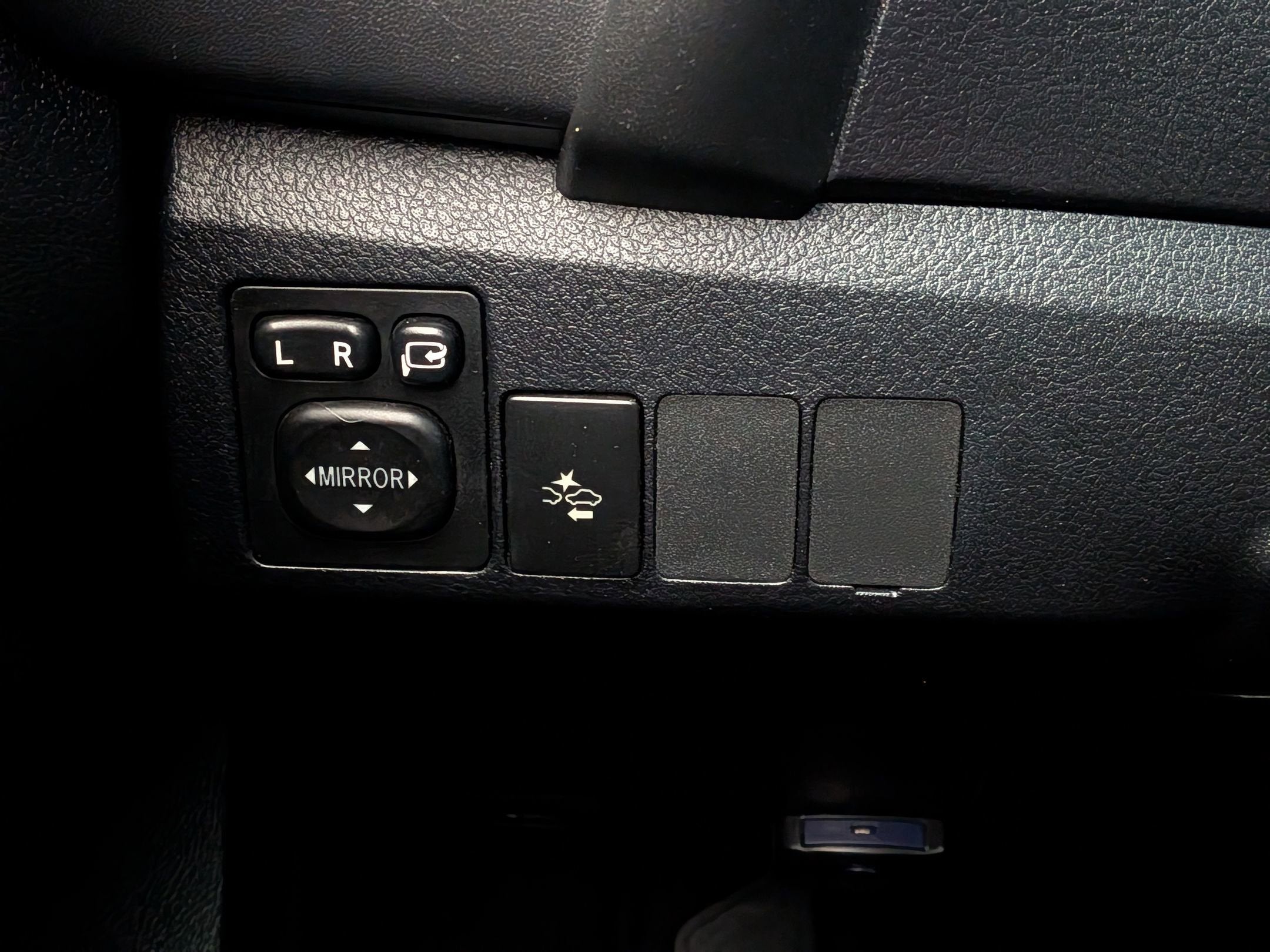 2018 Toyota COROLLA iM 5DR HB SE CVT