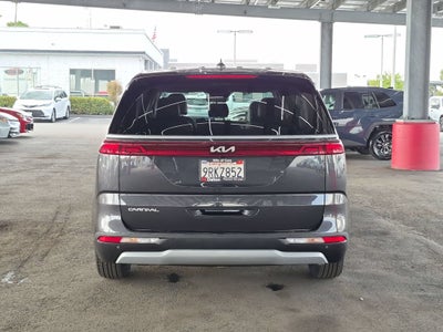 2024 Kia Carnival LX