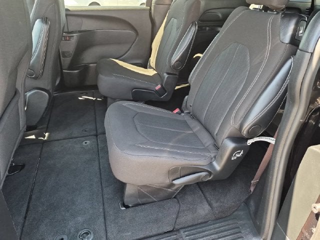 2024 Chrysler Pacifica Touring