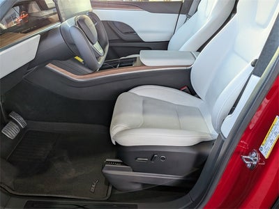 2025 Tesla Model X Base