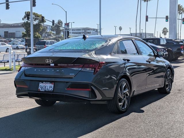2025 Hyundai Elantra Hybrid Limited
