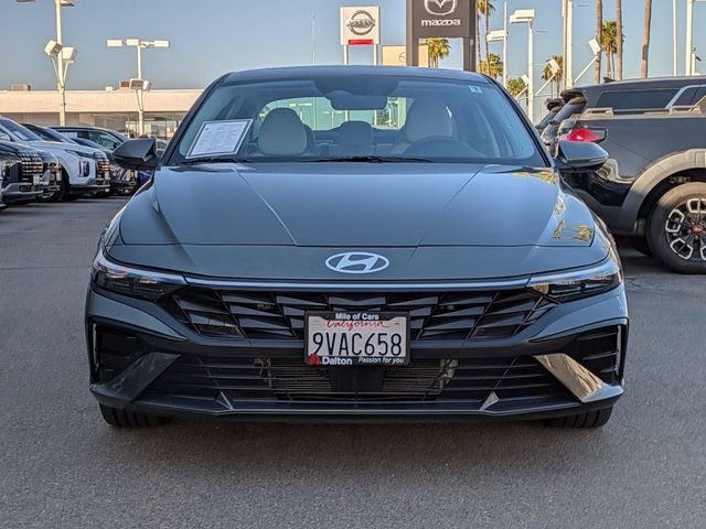 2025 Hyundai Elantra Hybrid Limited