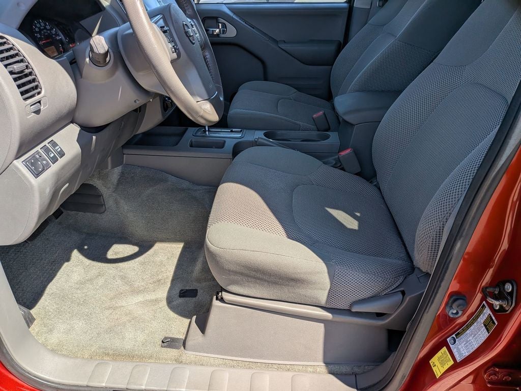 2016 Nissan Frontier SV