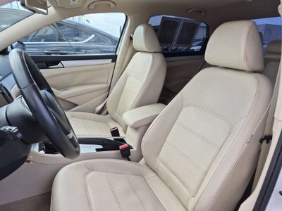 2012 Volkswagen Passat 2.5 SE