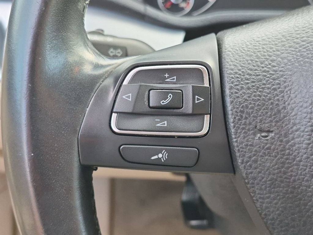 2012 Volkswagen Passat 2.5 SE