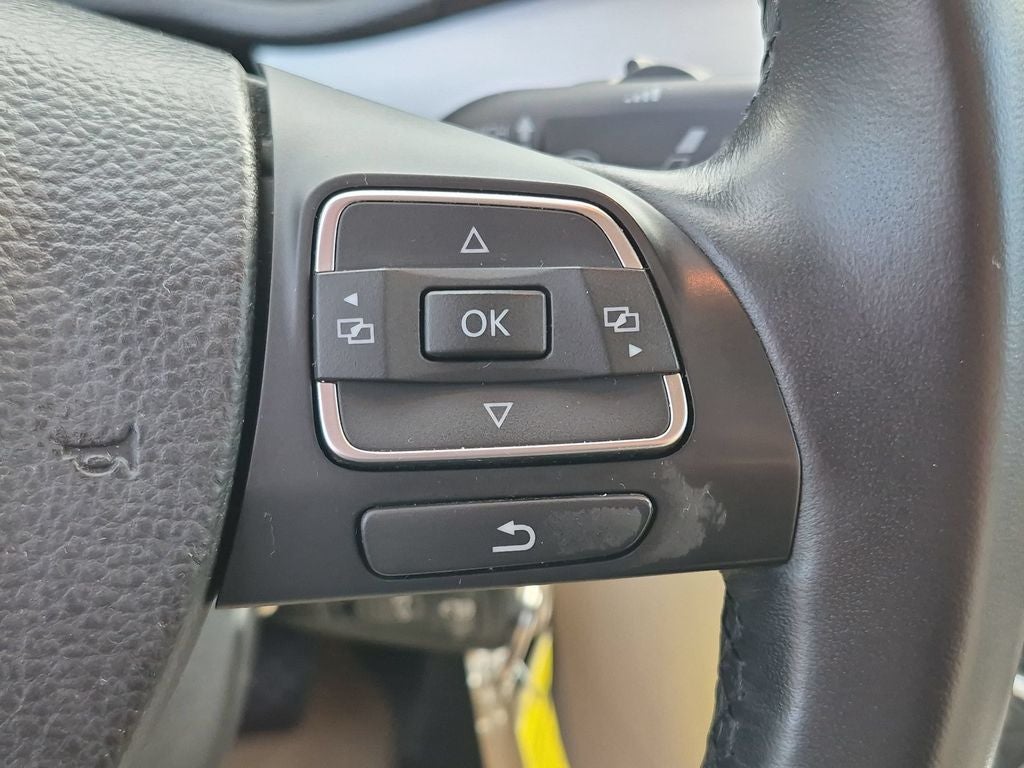 2012 Volkswagen Passat 2.5 SE